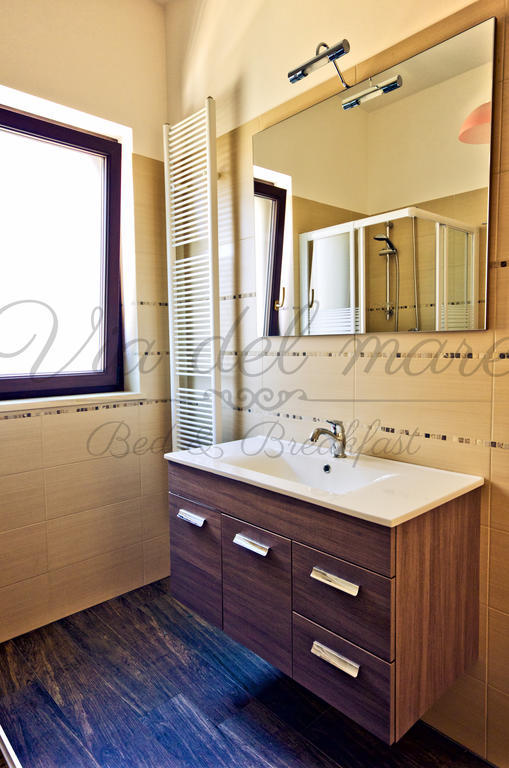 Viadelmare Rooms Monopoli Habitación foto